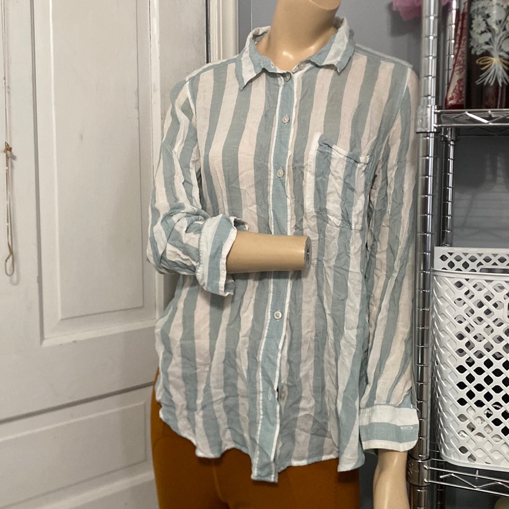 ⭐️American Eagle Green Stripes Longsleeves Top⭐️